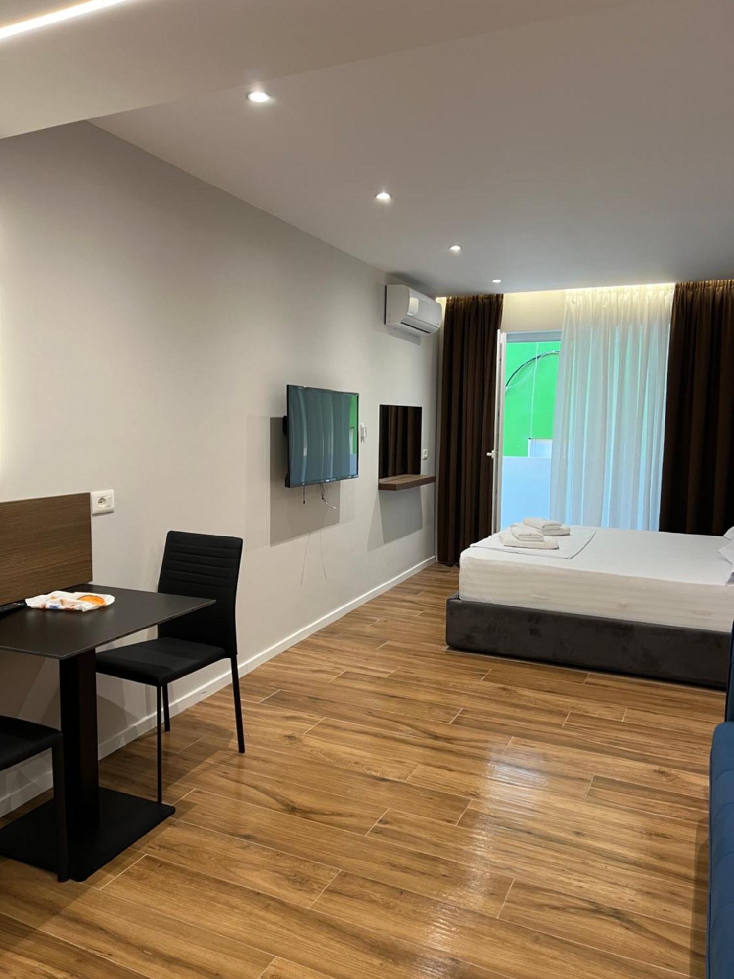 Tirana Central Stay Exterior photo